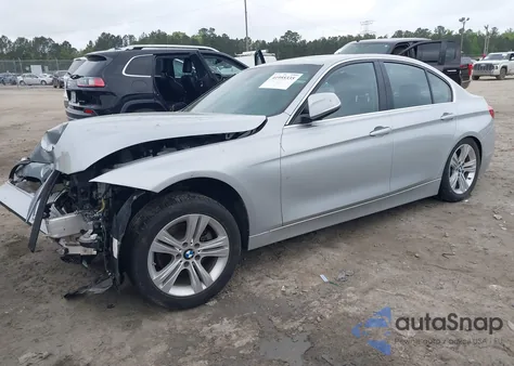 2017 BMW 330I z USA, uszkodzony, nr VIN WBA8B9G5XHNU09444